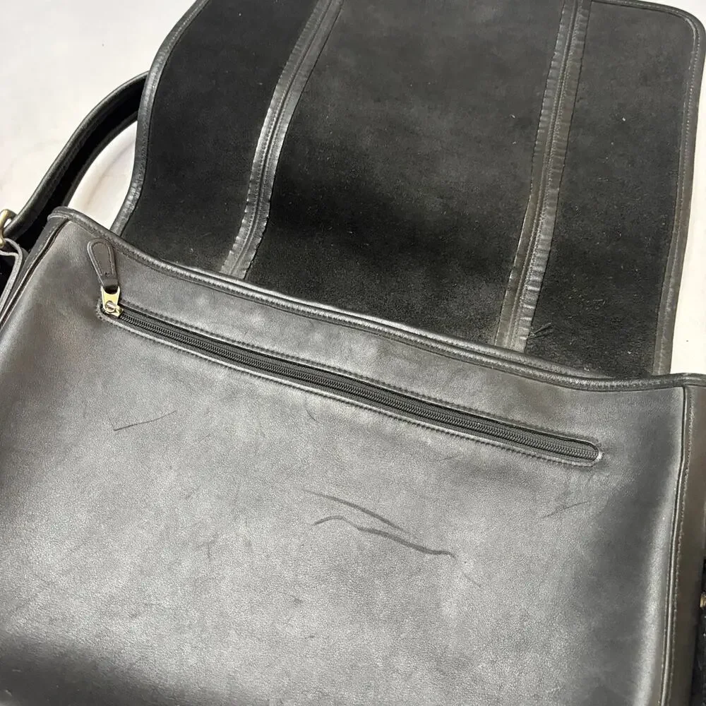 Vintage 90s Coach 9065 Legacy Black Leather Messenger Bag Laptop Shoulder Bag